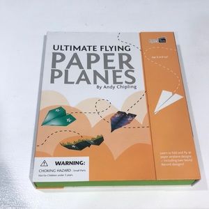 NWT Ultimate Flying Paper Planes Build And Fly Record-Breaking Paper Planes